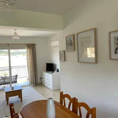 Mountain And Sea View * 폴리스