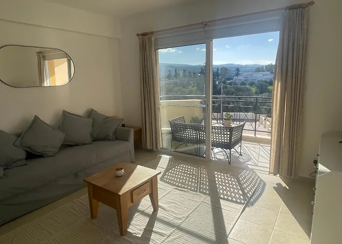 Апартаменты Mountain And Sea View *