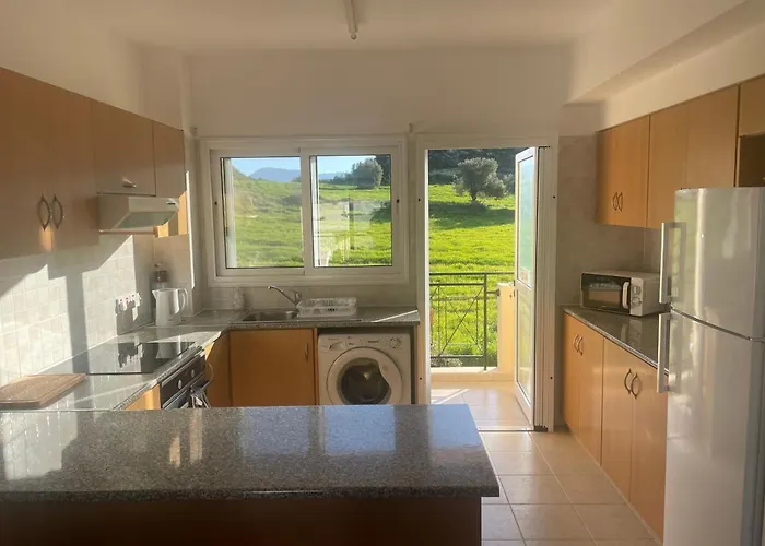 Апартаменты Mountain And Sea View *